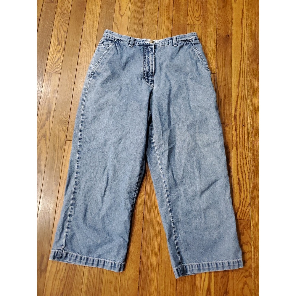 EUC Christopher & Banks CJ Banks Women 8‎ Denim Jeans Capri Lt Wash 100% Cotton